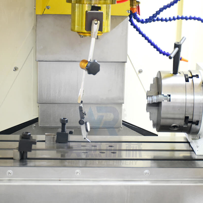 Κάθετη CNC κεντρική μηχανή 4 μίνι VMC μηχανή VMC840 άλεσης άξονα
