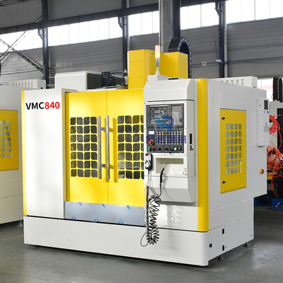 Κεντρική κάθετη κατεργασία VMC840 άλεσης υψηλής ακρίβειας BT40 μικρή CNC