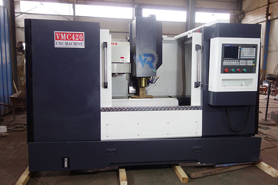 Προσαρμοσμένο VMC420 CNC Vertical Machining Center Milling Machine 380V 50HZ