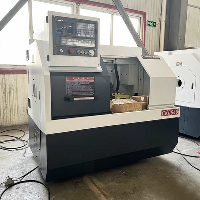 CK0640 Μηχανή κοπής γραμμωτήρα CNC Αυτοματοποιημένο επίπεδο κρεβάτι οριζόντιο γραμμωτήρα