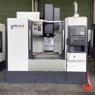 VMC850s 4 άξονας VMC κάθετοι CNC μηχανών οριζόντιοι κατασκευαστές επεξεργαμένος στη μηχανή κέντρου